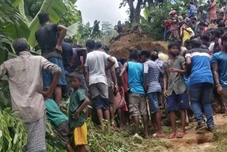 মৌলভীবাজারে টিলা ধসে নারী চা-শ্রমিক নিহত